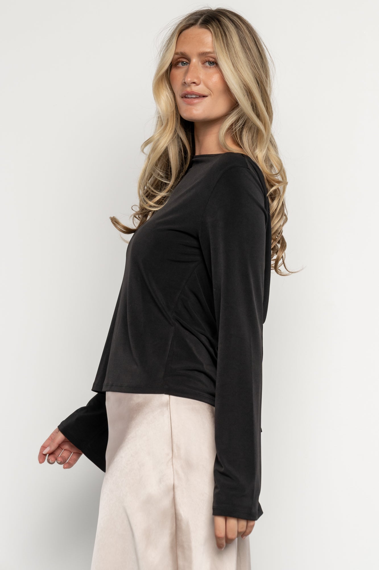 Tasia Drape Back Top | Black