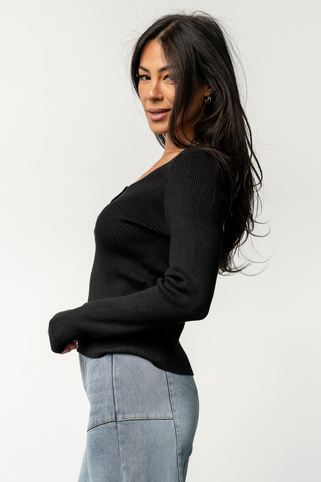 Leo Ribbed Henley Top | Black