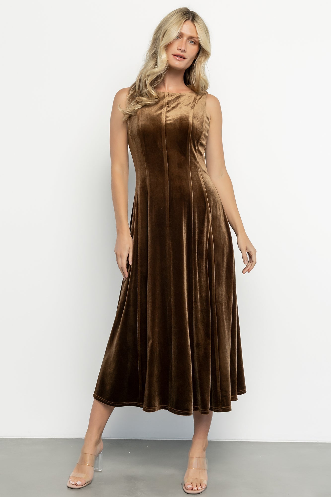Annika Velvet Midi Dress | Bronze