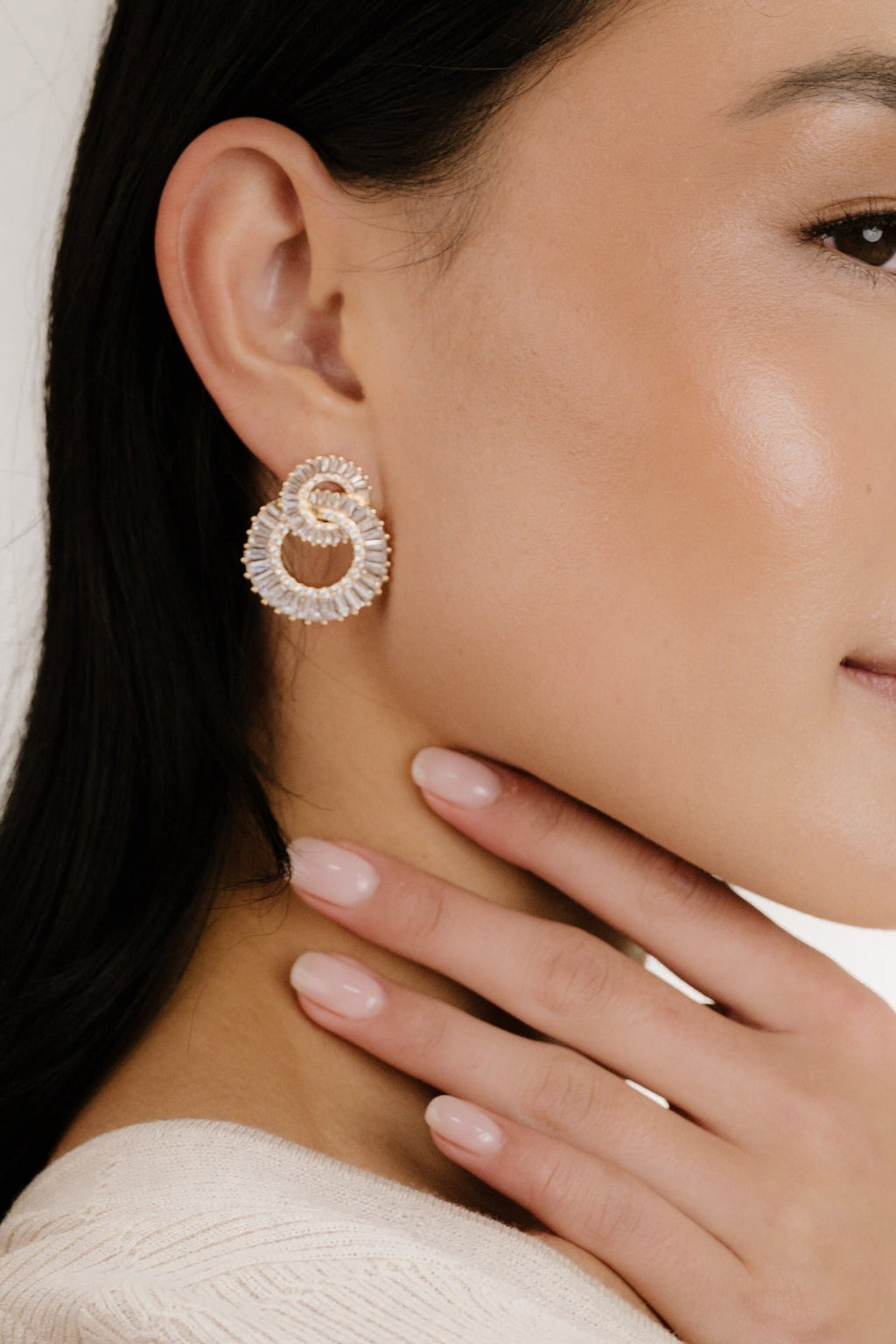 Rotating Circles Crystal Earrings