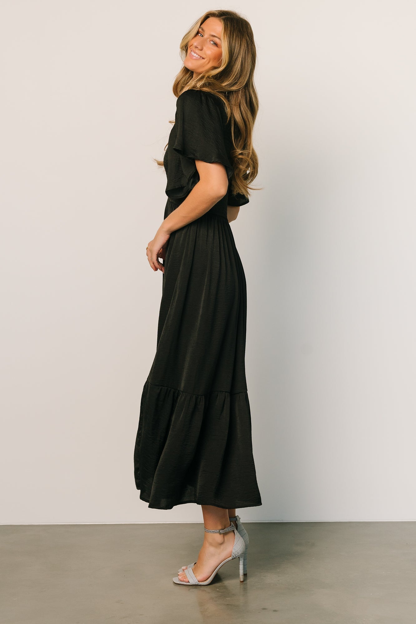 Lovell Smocked Midi Dress | Black