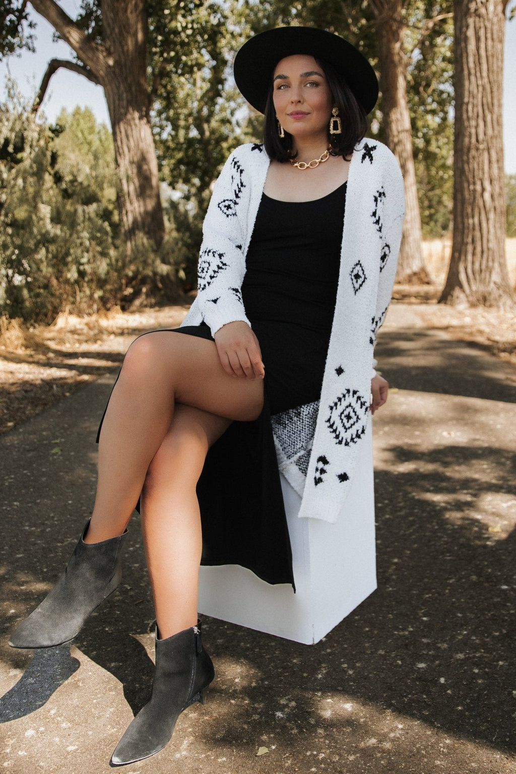 Missoula Oversized Cardigan | Off White + Black