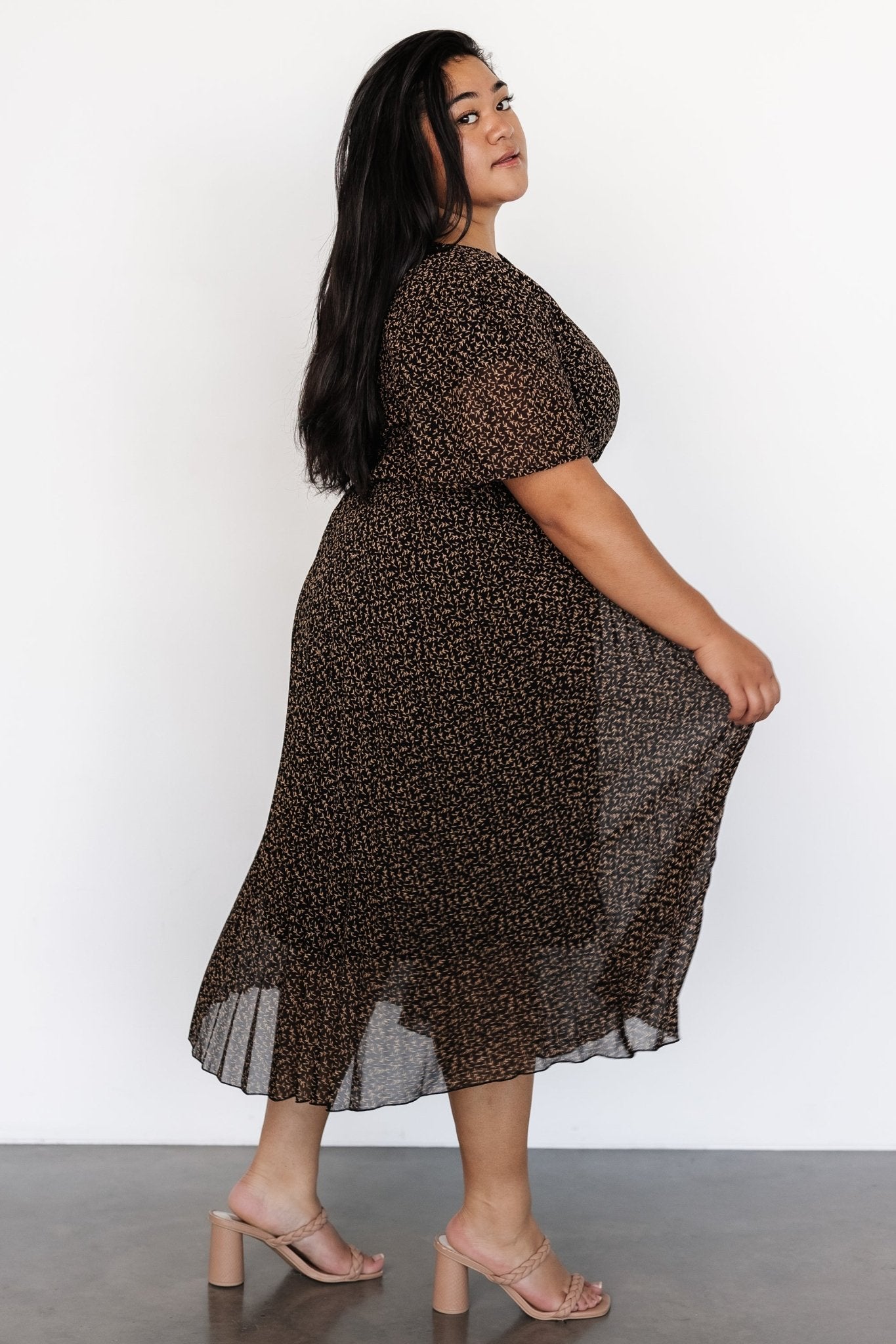 Prim Pleated Dress | Black Print